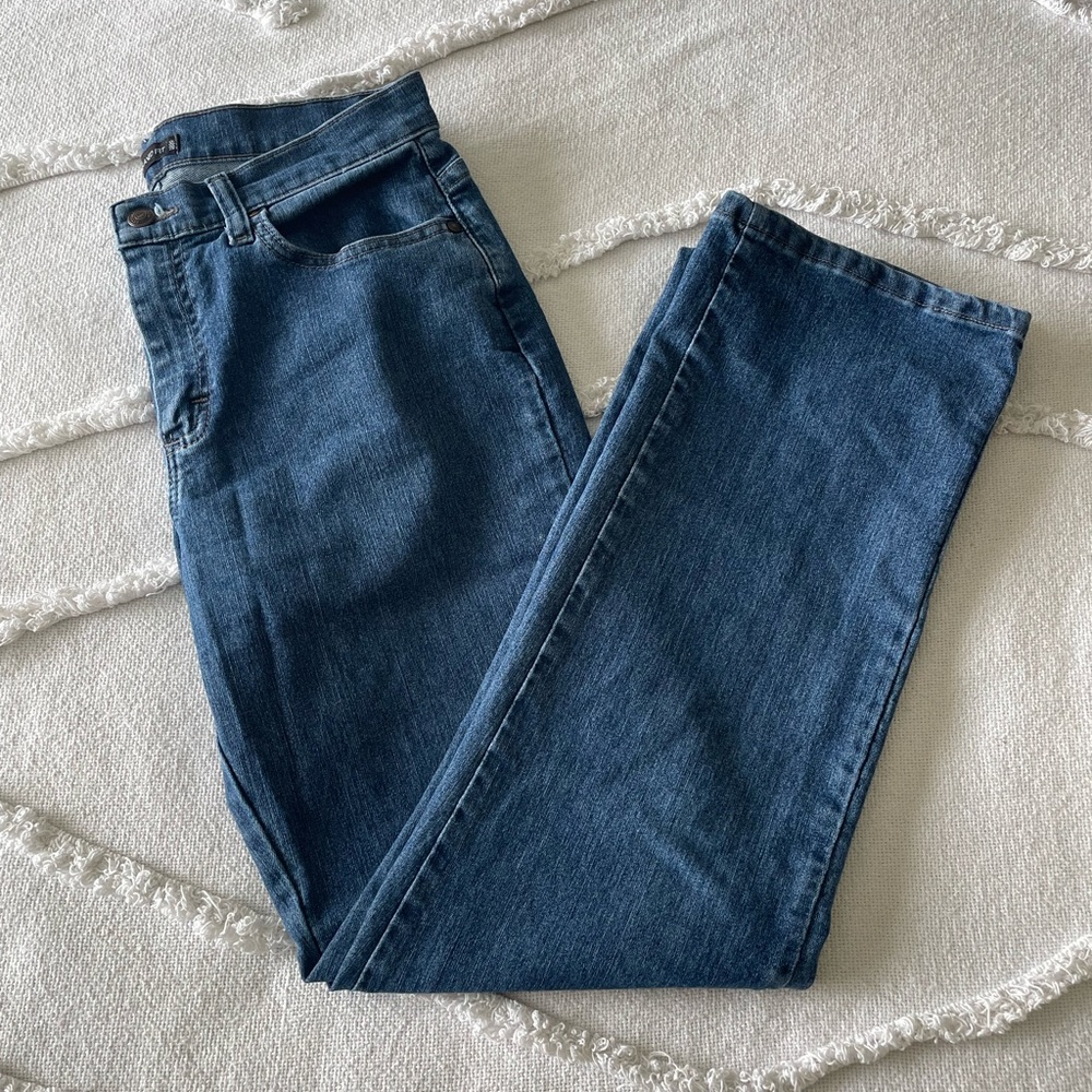✨LEE Relaxed Fit Jeans✨